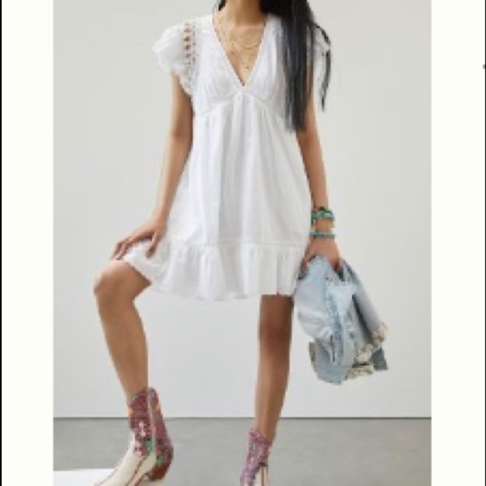 🆕 Anthropologie • Ruffled Lace Dress